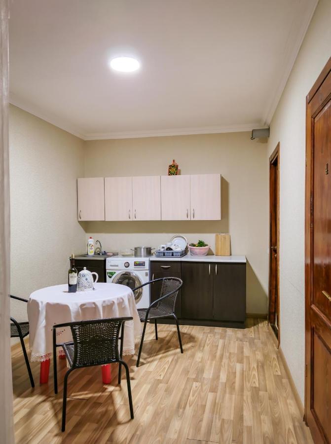 Myvibe Hotel Tbilisi Bagian luar foto